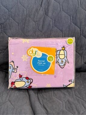 NWT Do Your Room Flannel Twin Sheet Set - Lavender with Penguin Print